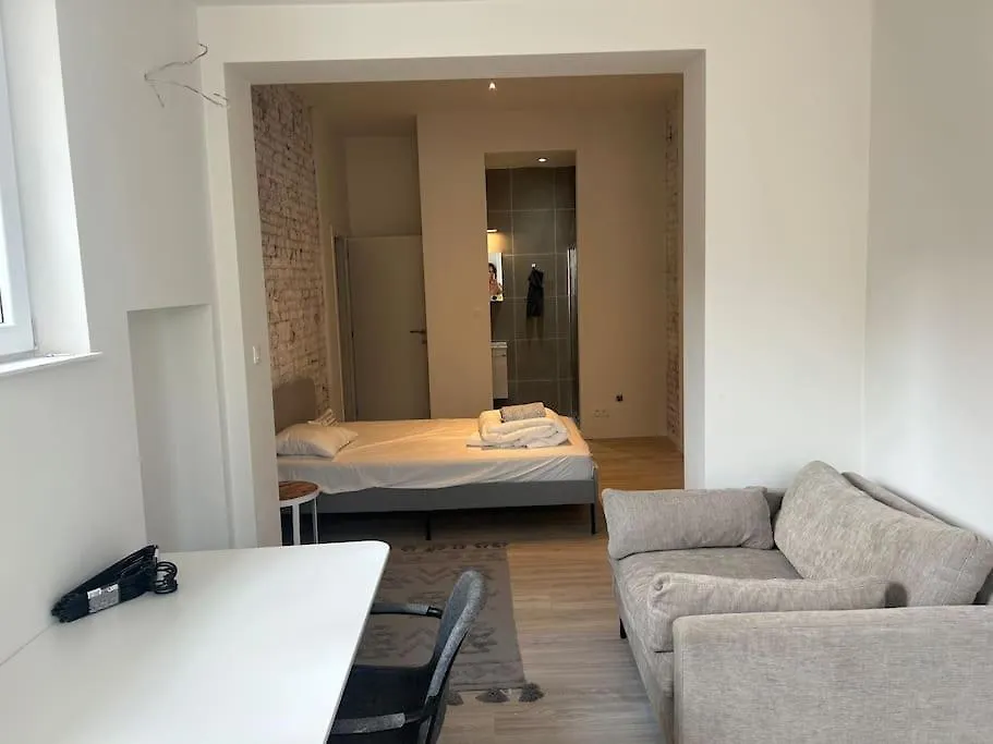 Exceptional 600 M2 Spacious 12Bd 12Ba Villa Brussels 0*,